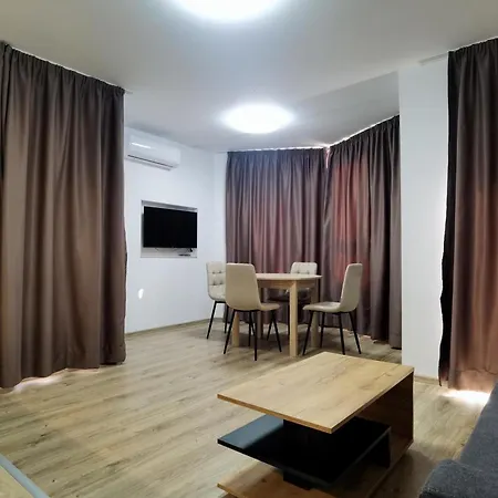 Apartment Cabacum Pleasure Beachfront - 50m To And Pool