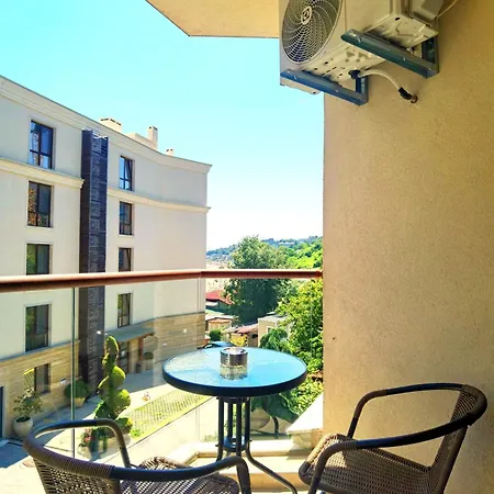 Cabacum Pleasure Beachfront - 50m To And Pool Varna